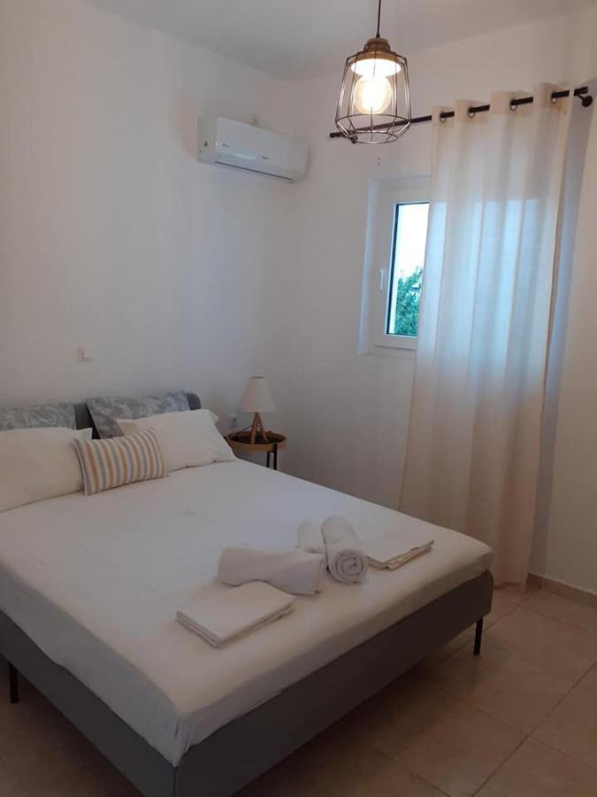 Retreat Apartments In Drosia - 2 Bedrooms Apartment Makris Gialos  外观 照片